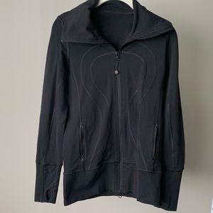 Lulu Lemon 🍋 zip up Jacket